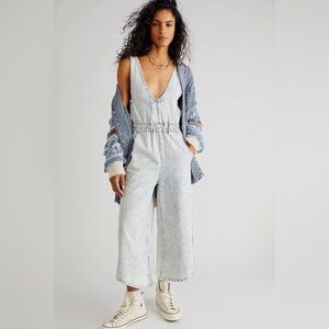 We the Free Jumpsuit Women's Size S Blue Gray Wide Leg Culotte V-Neck Pockets